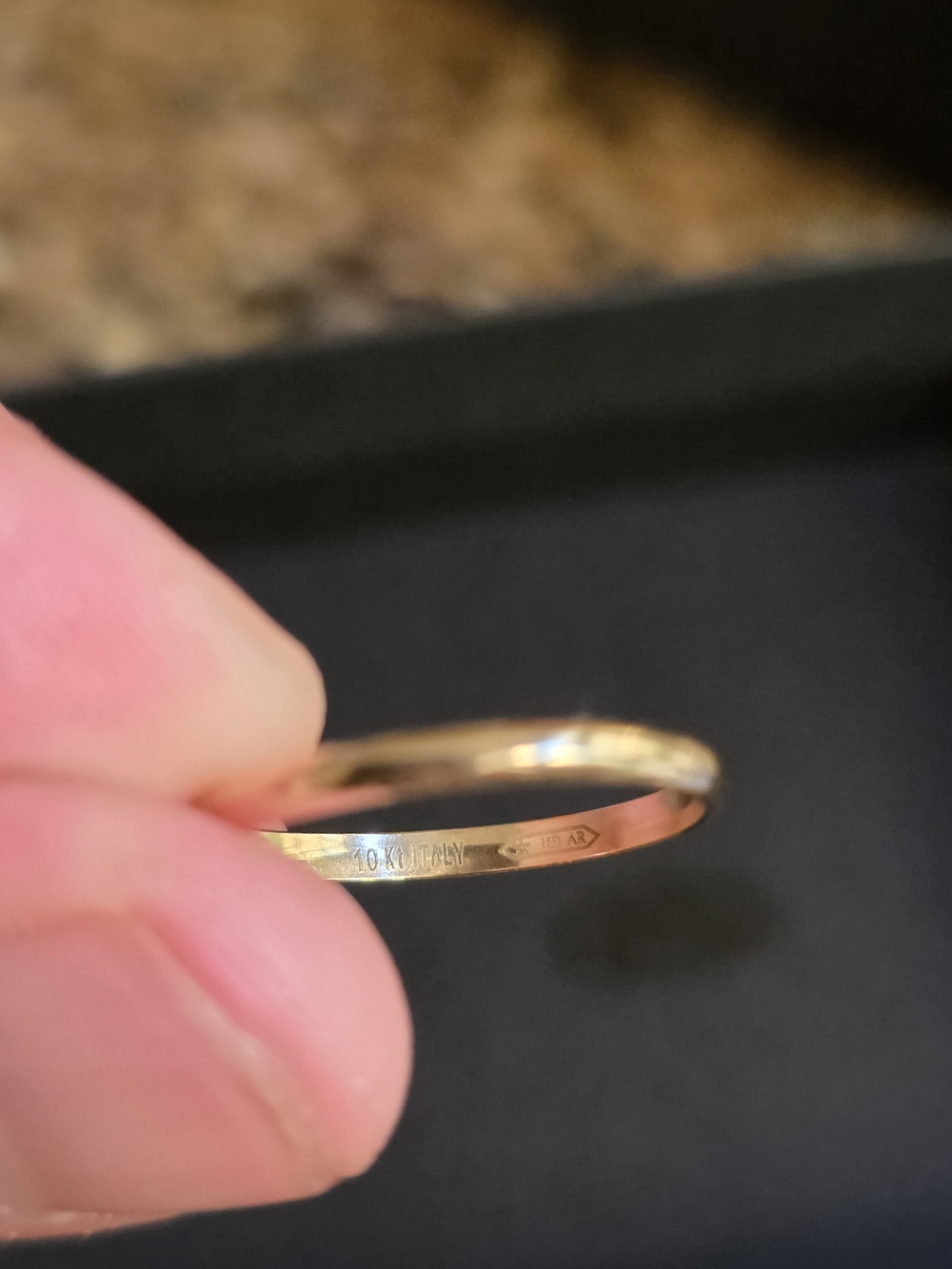 10k Gold Classic Vintage Thin Ring - Size 8 - Picture 2 of 7